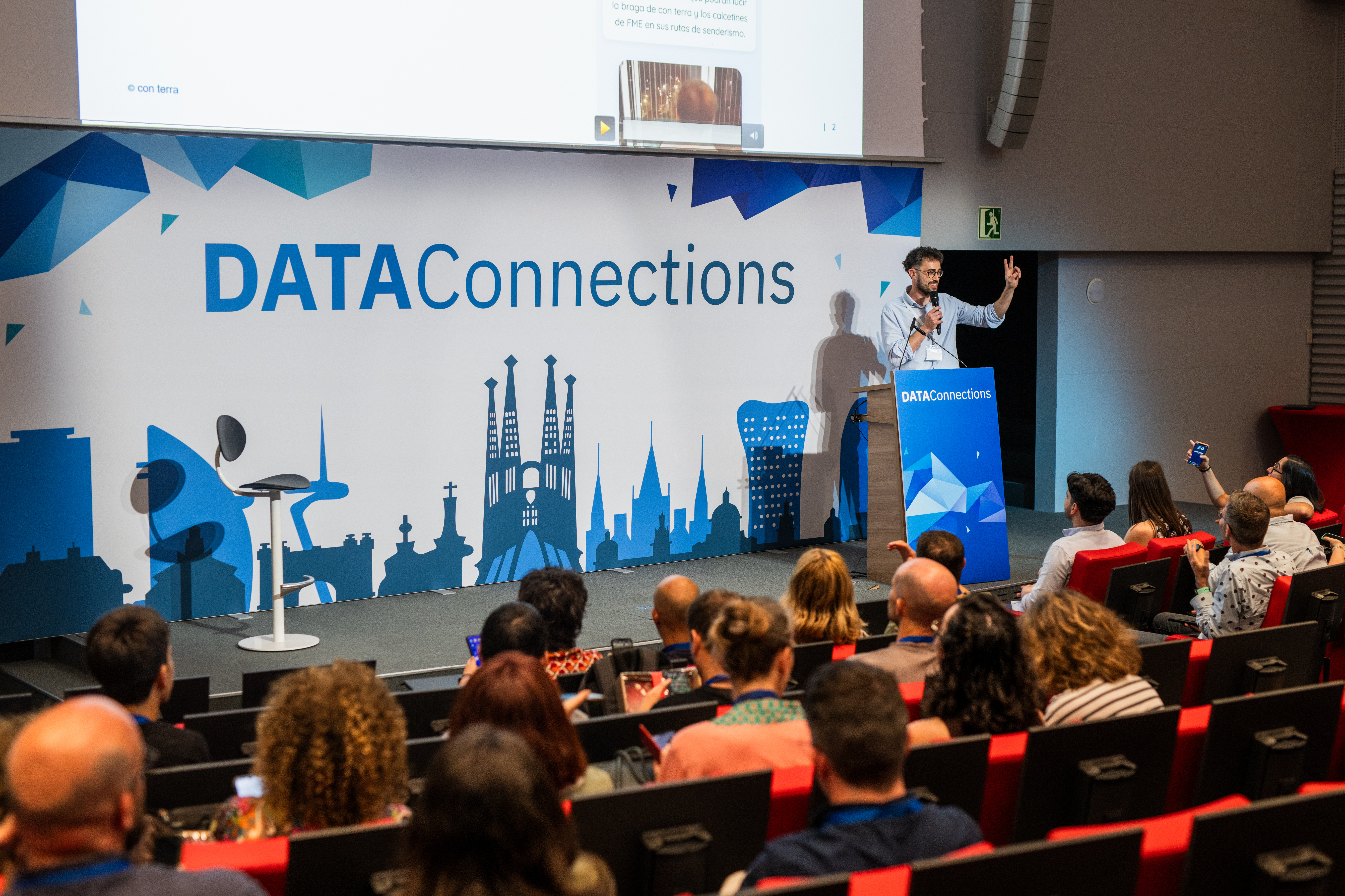 DATAConnections 2025